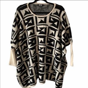 Oversized Black and White Cozy Sweater